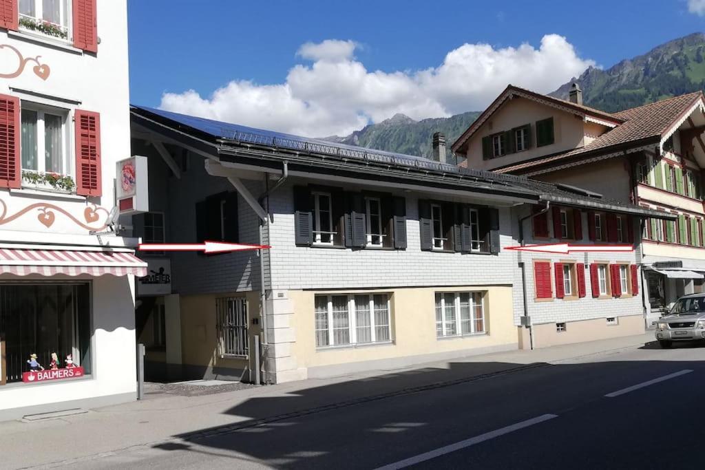 New.. Matten Central Family Suite, Sleeps 4 Matten bei Interlaken Ngoại thất bức ảnh